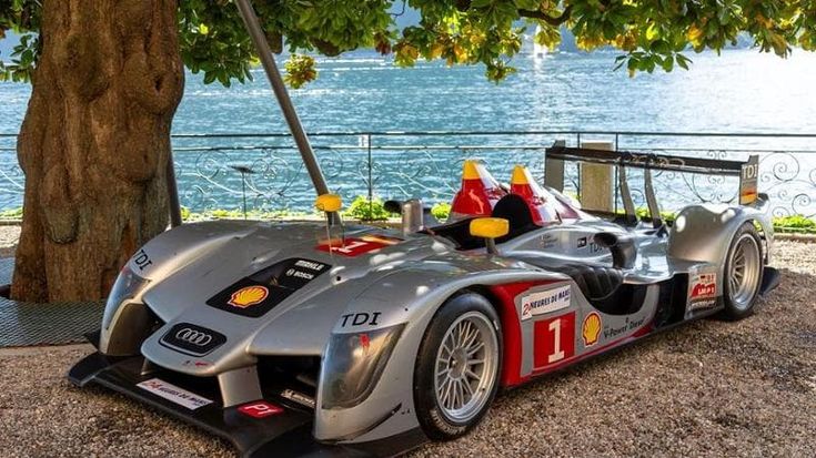 Audi celebra la sua identità sportiva tra autenticità ed avanguardia al FuoriConcorso Como 2026