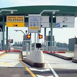 Autostrade, arrivano i nuovi rincari dei pedaggi fino al 50%