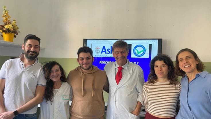 Corretti stili di vita, i ragazzini di 12 anni per una mattina ospiti dell’ospedale San Martino