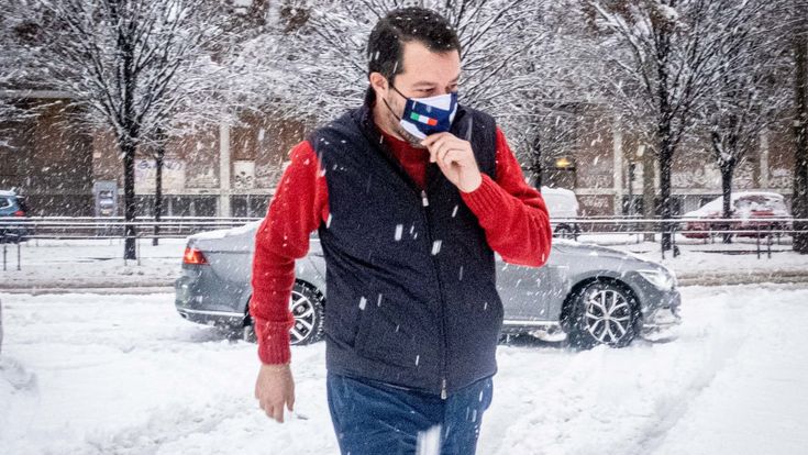 Salvini scettico sul voto. E in Forza Italia aumentano i sì al governo di tutti