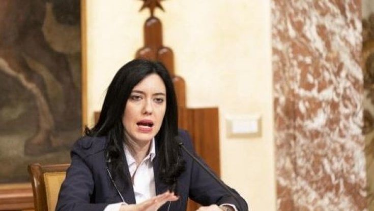 Azzolina e Formigoni, tra corrotti e "scatarri". Ma la politica può volare più in alto 
