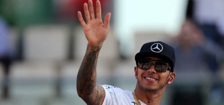 Lewis Hamilton vuole fare il cantante: "Mi ispiro a Michael Jackson e Jay Z"