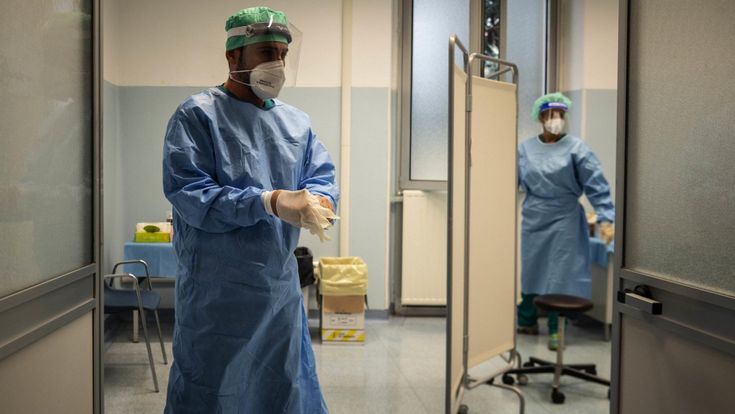 L’Italia rischia di essere in ritardo anche nella corsa allo scudo anti Covid