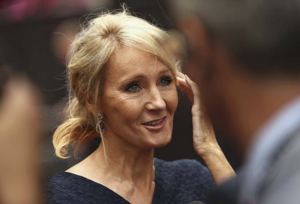 'Harry Potter' debutta a teatro e JK Rowling vola di nuovo in libreria