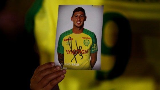 Emiliano Sala, fine delle speranze: la Polizia ha sospeso le ricerche