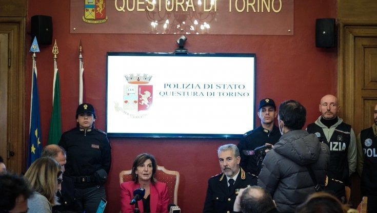 Stupro nel campus a Torino, seimila persone controllate per arrivare al fermo