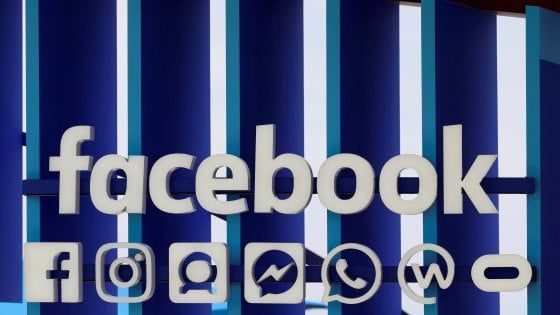 Facebook: accordi con 52 big per condividere dati anche dopo il 2015