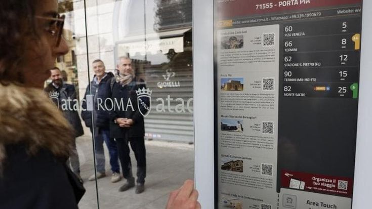 La prima pensilina intelligente è arrivata a Roma ed è “Eterna”