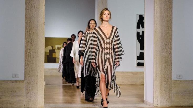 Fendi: the archive becomes the future, from Lagerfeld to Maria Grazia Chiuri