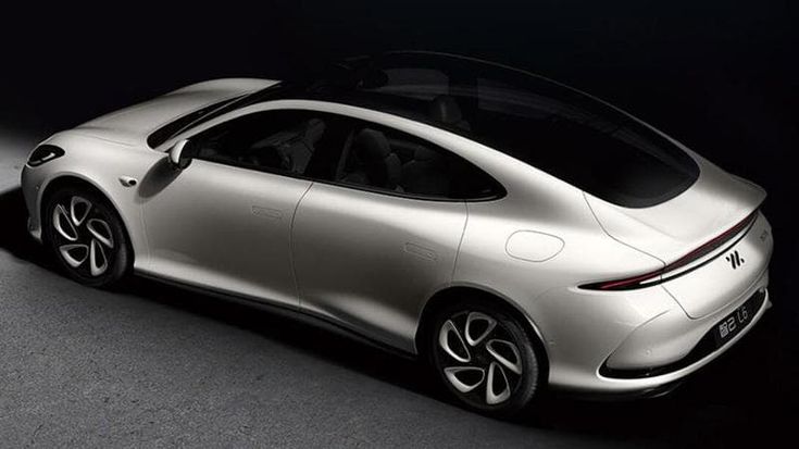 Ecco la prima auto elettrica con una batteria allo stato solido e 1.000 km di autonomia. E ovviamente è cinese