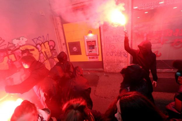 Alternanza scuola-lavoro, la protesta degli studenti di Milano: ''Non è il modello giusto''