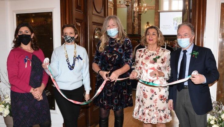 Il grande bazar del Natale italiano a Londra