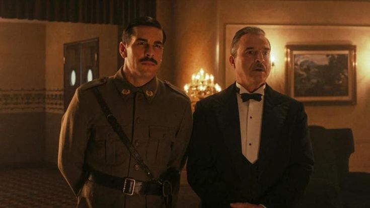 “A cena con il dittatore”, humour nero per tempi cupi