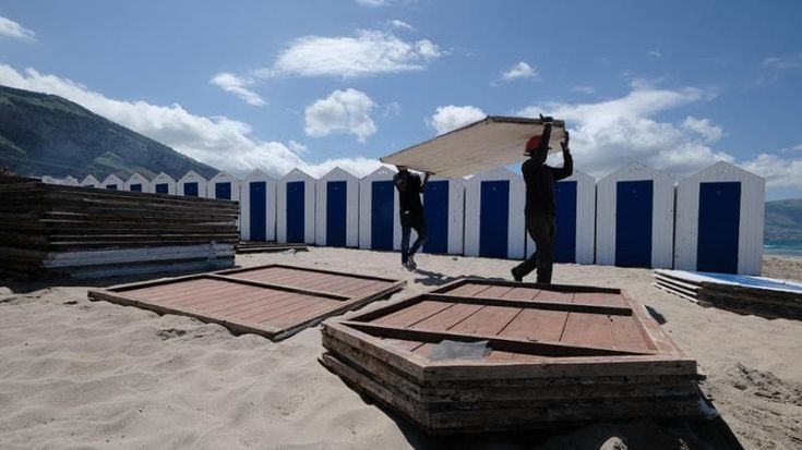 Arrivederci Mondello l’esodo dei bagnanti verso Isola e Capaci