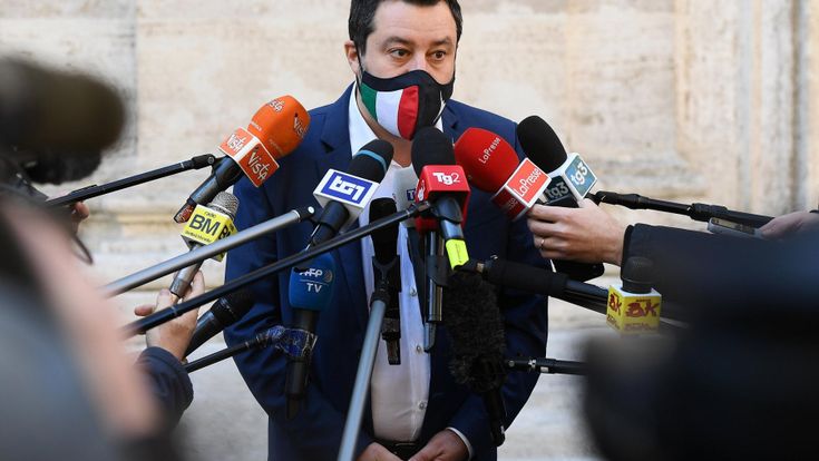 Governo Draghi, la nuova strategia di Salvini per condizionare il premier. E intanto incontra Zingaretti