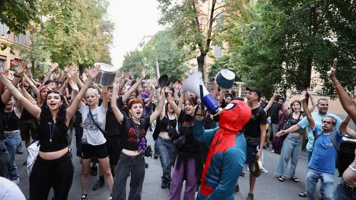 Corteo contro FdI alla Bolognina, multe a quattro manifestanti