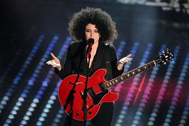 Sanremo, sul palco il fascino di Marianne Mirage