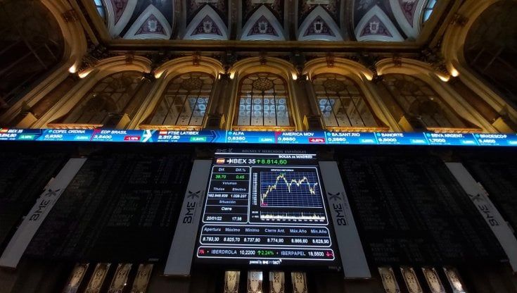 Le Borse di oggi 21 gennaio. Wall Street zavorra i mercati, i listini Ue chiudono in profondo rosso