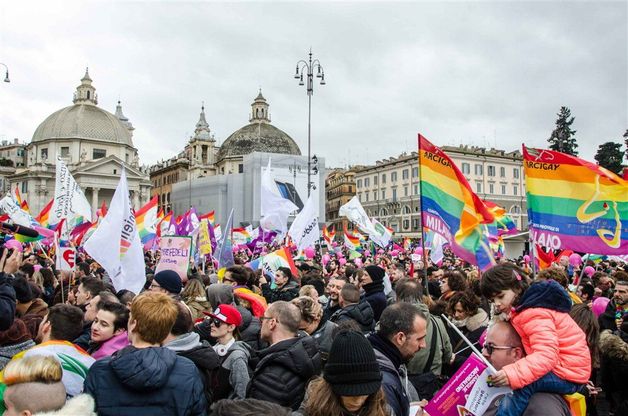 Manifestazione lgbt a Roma: presenti anche le associazioni di Parma