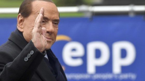 Berlusconi affaticato: stop alla campagna elettorale