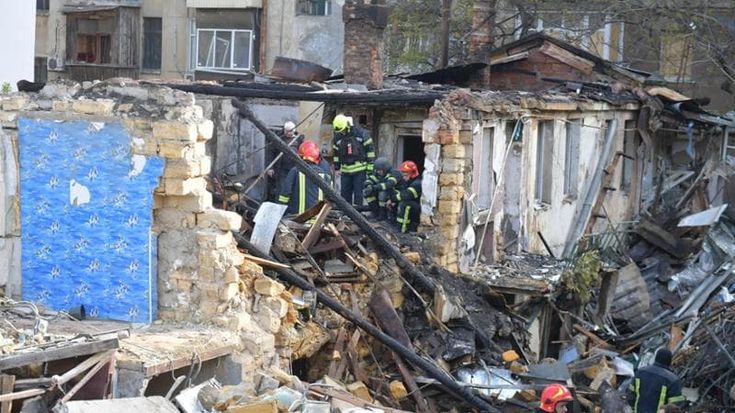 Guerra Ucraina - Russia, le news. Notte di intensi raid russi: almeno 12 morti e decine di feriti