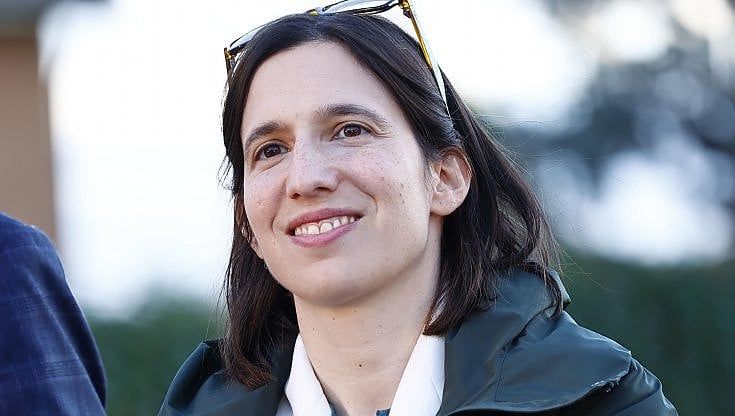  Trappola M5S al Pd di Schlein: "Dica no al termovalorizzatore"