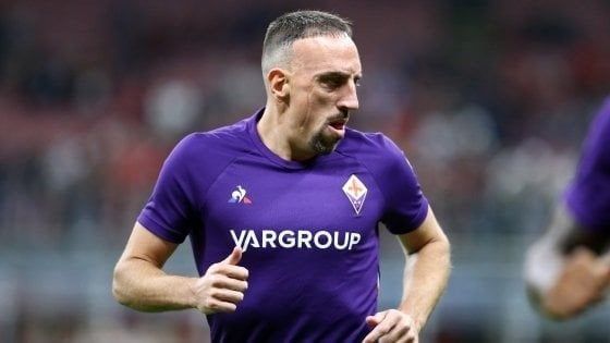 Fiorentina, Ribéry verrà operato: si allunga lo stop