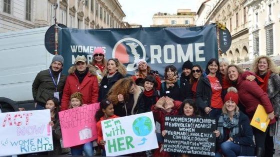 Roma, anche nella Capitale la Women's March contro la violenza sulle donne 