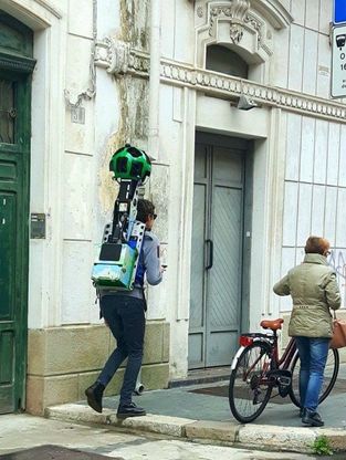 Lecce, a piedi con la telecamera di Google Street View