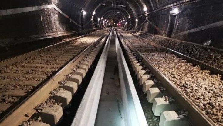 Firenze, finiti i lavori tornano i treni nella Galleria del Pellegrino