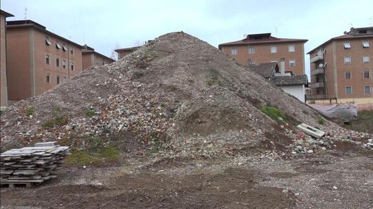Scuole demolite e mai ricostruite, il pasticciaccio del Pnrr