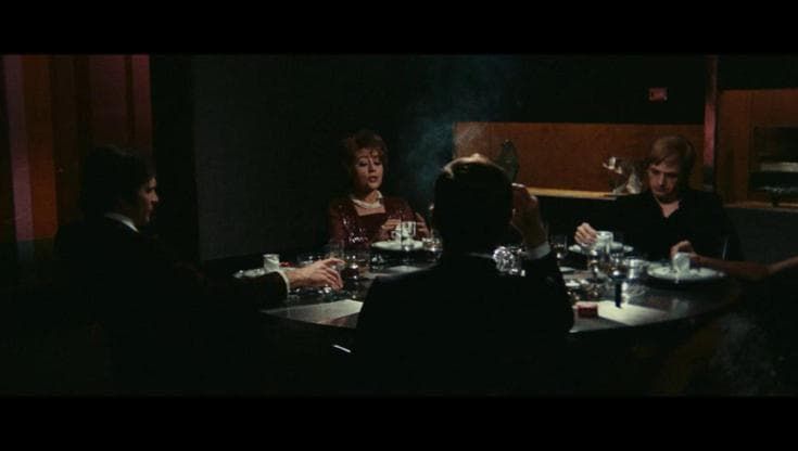 Metti, una sera a cena: la clip del film restaurato