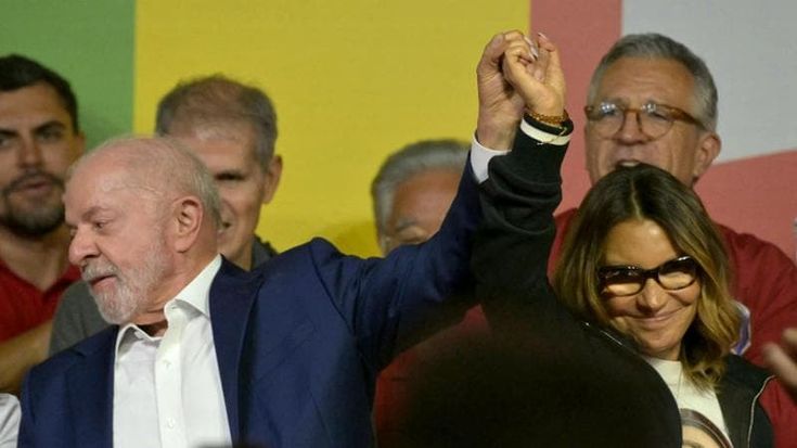 Elezioni Brasile, critiche a Janja Lula dopo la sconfitta. I candidati minori appoggiano Bolsonaro
