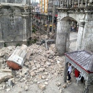 Filippine, terremoto di 7,3 gradi: decine di morti