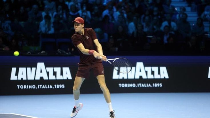 Sinner oggi affronta Shelton alle Atp Finals. Precedenti e dove vedere la sfida in tv