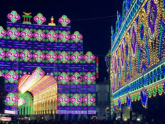 Salento, le luminarie di Scorrano sono uno spettacolo