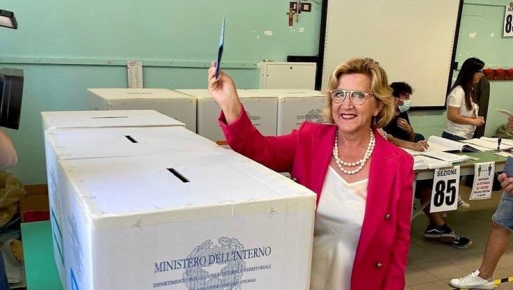 Barletta al ballottaggio e la candidata del centrosinistra denuncia: "Criminalità organizzata anche nell'amministrazione comunale"