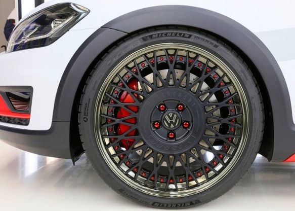 Volkswagen Golf Variant TGI GMotion Concept