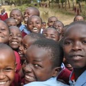 Africa, migliaia di bambini da curare: mettiamo le ali ai Flying Doctors