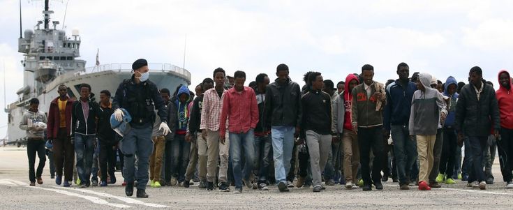 Il Viminale: "Oltre 800mila migranti verso l'Europa, il sistema &egrave; al collasso"