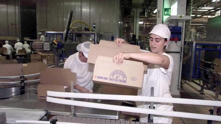 Svolta Sammontana, per la prima volta i Bagnoli aprono al capitale esterno: newco con Andrea Bonomi per sfondare all’estero