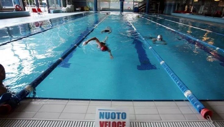 Caro energia, super bollette per le piscine di Milano: il sindaco Sala non esclude i tagli