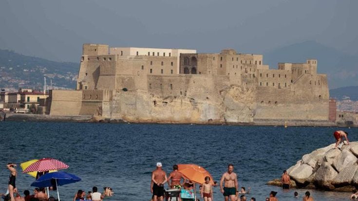 Caldo record, ospedali in allerta e gli anziani disertano il mare