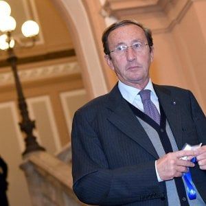 Gianfranco Fini: "Il rischio è la dissoluzione della Ue e l'uscita dall'euro"