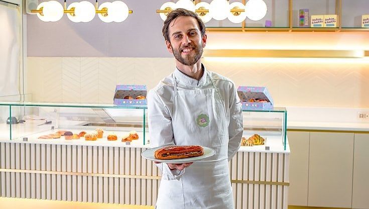 A Bari una nuova pasticceria francese firmata Hagakure: éclair, croissant con ricetta originale e macaron