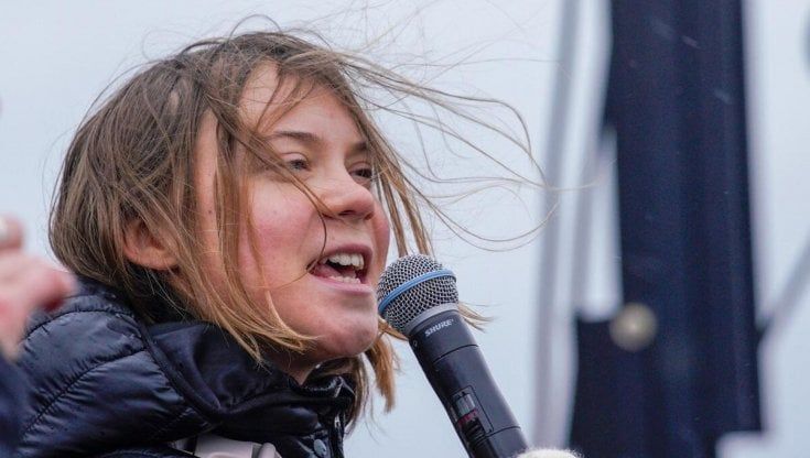Greta Thunberg portata via con la forza dalla polizia a Lützerath