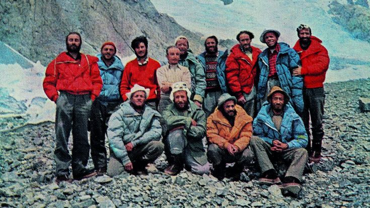 Foto, scarponi e piumini d’epoca: all’asta i tesori della scalata al K2