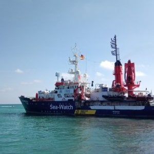 Migranti, Sea Watch e Msf tornano nel Mediterraneo. Quattro barconi senza soccorsi da ieri