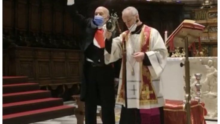 Napoli, in serata si è sciolto il sangue di San Gennaro