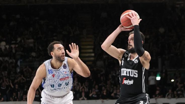 Basket: la Virtus Bologna aggancia Brescia e Trapani in vetta, Milano cade a Napoli
